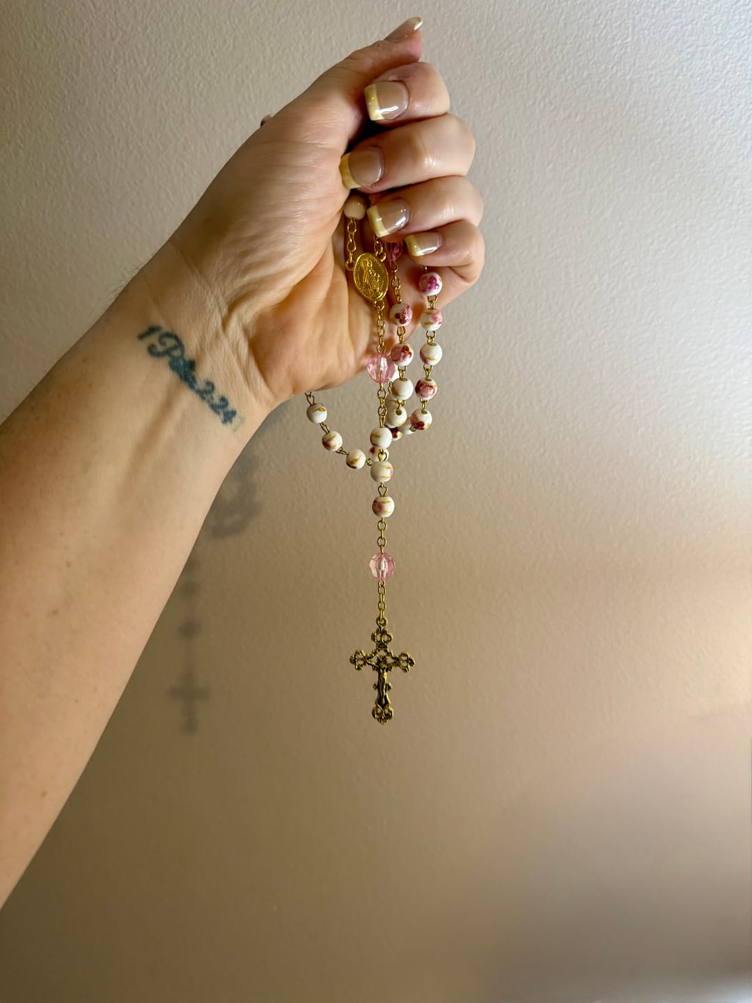 Customer photo review of FREE Today: Miraculous Medal & Crucifix of 8 mm Round Floral Pink Ceramic Alloy Chain Rosary