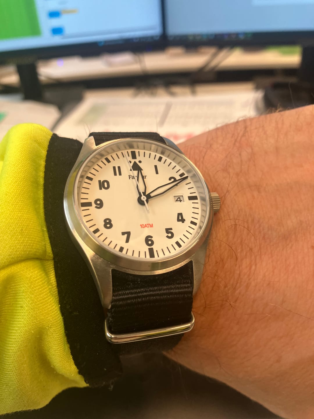 Customer photo review of Far-Far Skinnreim Sort