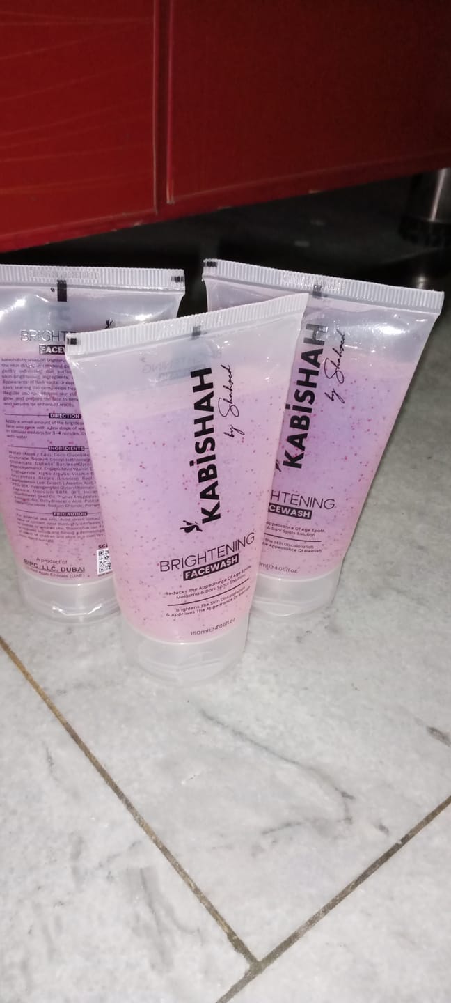 Customer photo review of Brightening Facewash 150ml