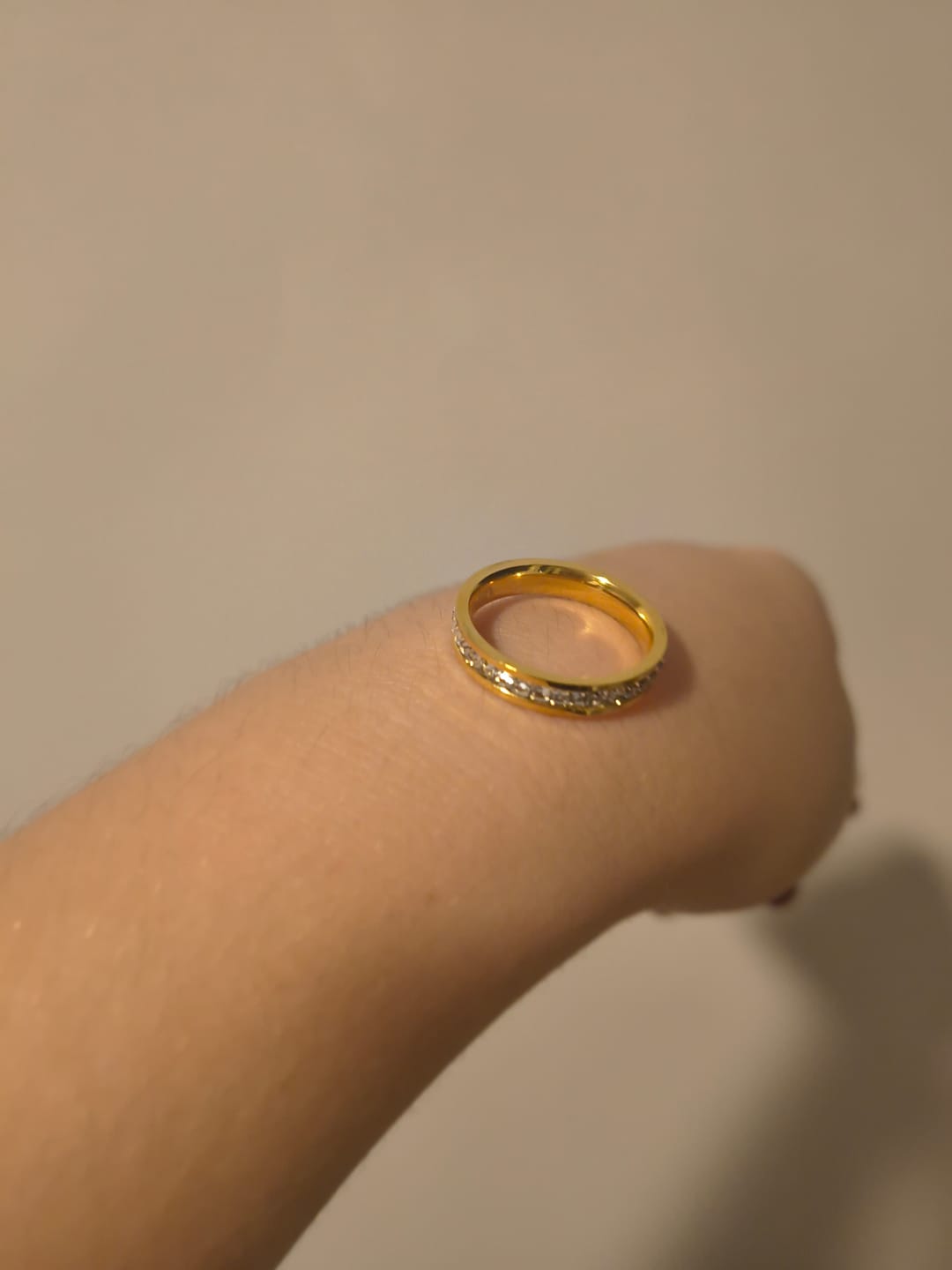 Customer photo review of Anel com Pedras Brilhantes Banhado em Ouro 18k