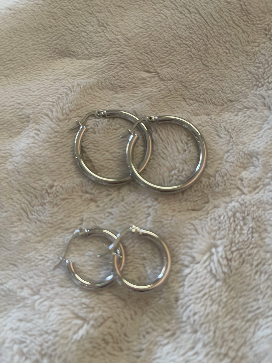 Customer photo review of Amy 18k White Gold Plated 20mm/30mm Hoop Earrings