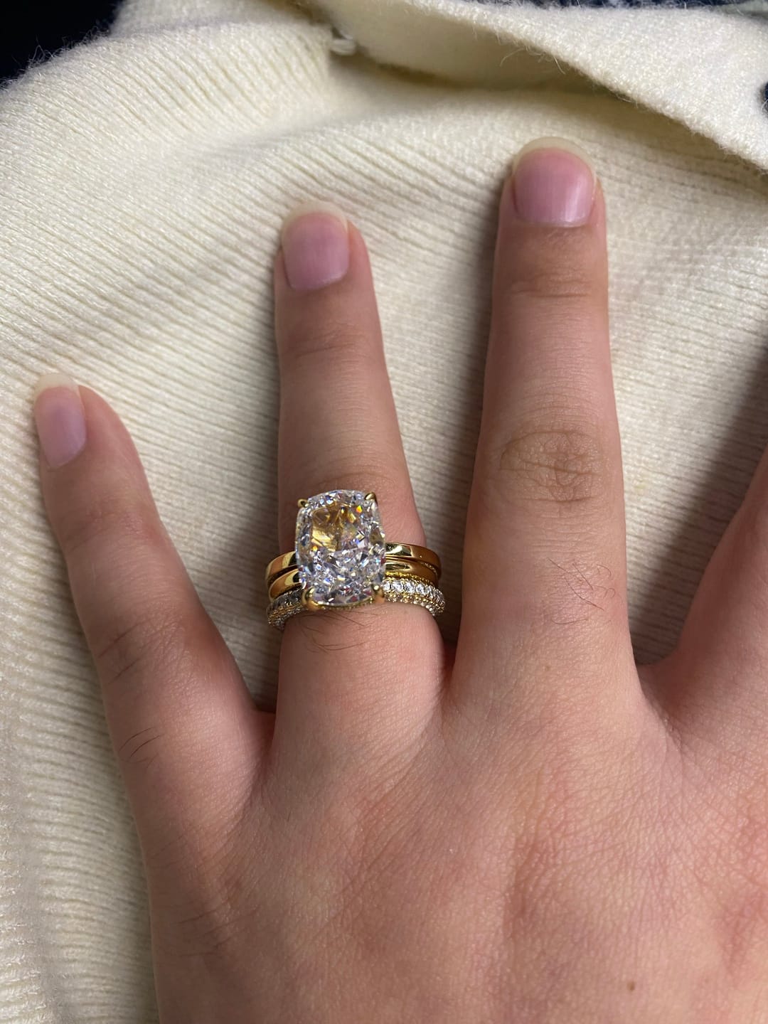Customer photo review of S925 3PC Wedding Sets 6.5Ct Elongated Cushion Cut Wedding Ring Set With Classic Wedding Bands