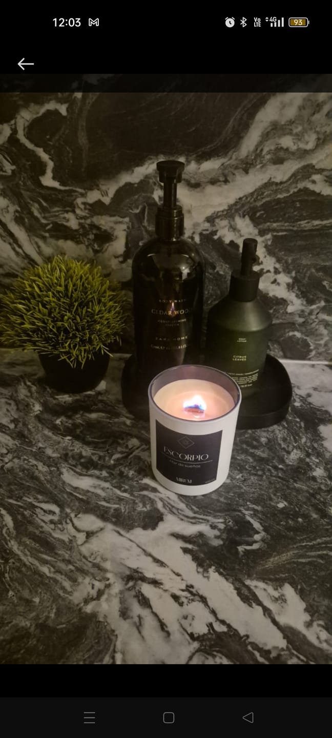 Customer photo review of Mirum Astrología