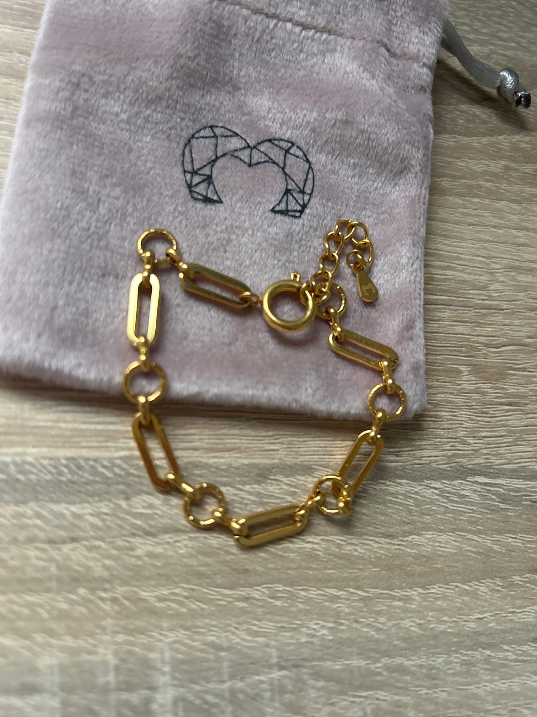 Customer photo review of Pulsera Eslabón y Círculo