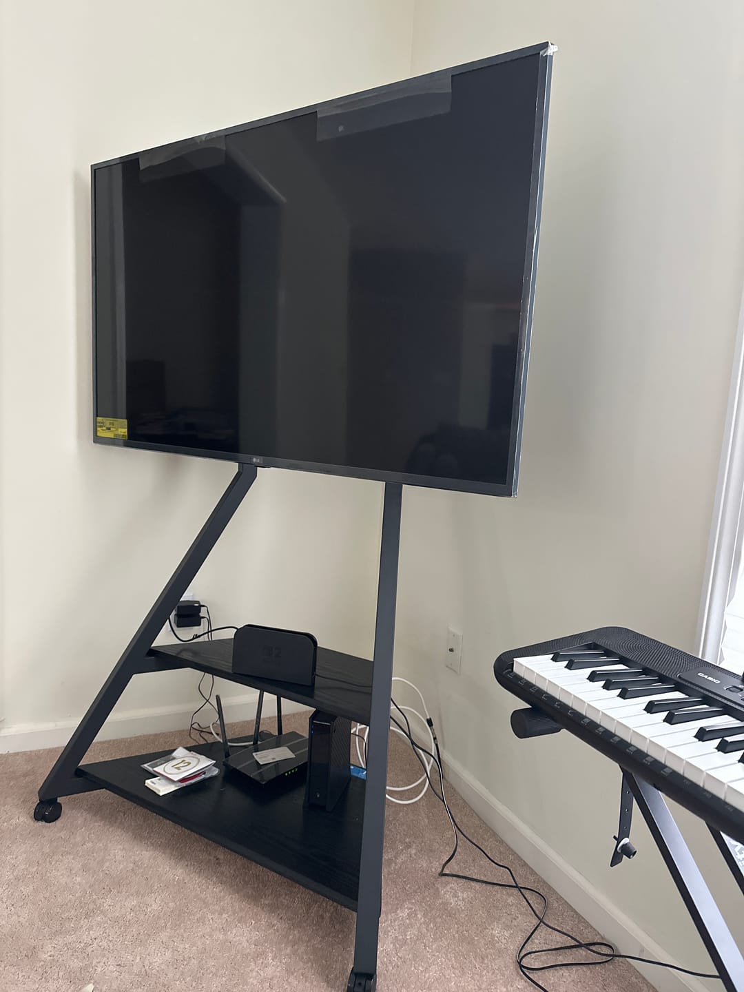 Customer photo review of Eiffel FT75 TV Stand