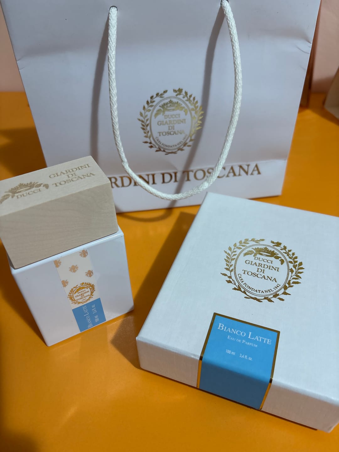 Customer photo review of GIARDINI DI TOSCANA - BIANCO LATTE