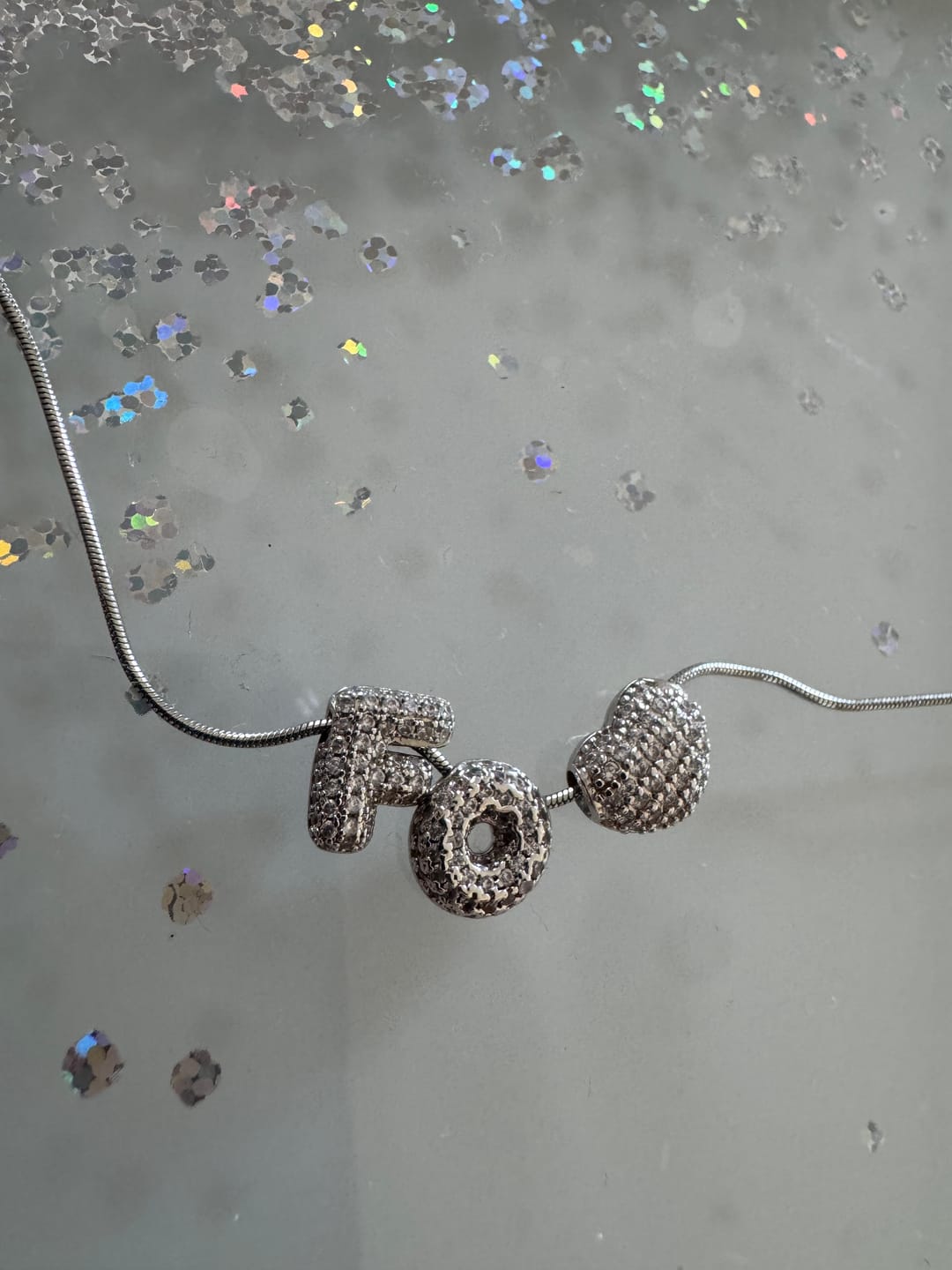 Customer photo review of Collana con Lettere Zirconate -  Shine Identity