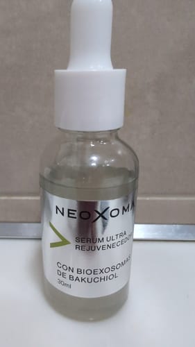 Customer photo review of Sérum de Exosomas Ultra Rejuvenecedor con Bioexosomas de Bakuchiol