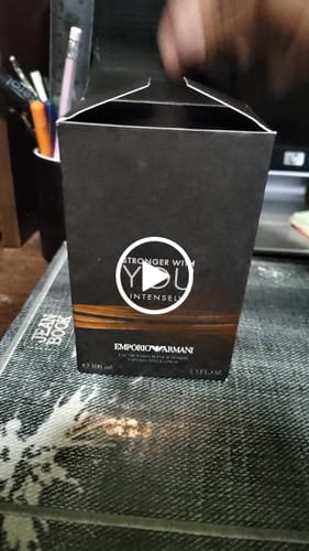 Reseña con vídeo de un cliente sobre Perfume Emporio Armani Stronger with You Intensely EDP