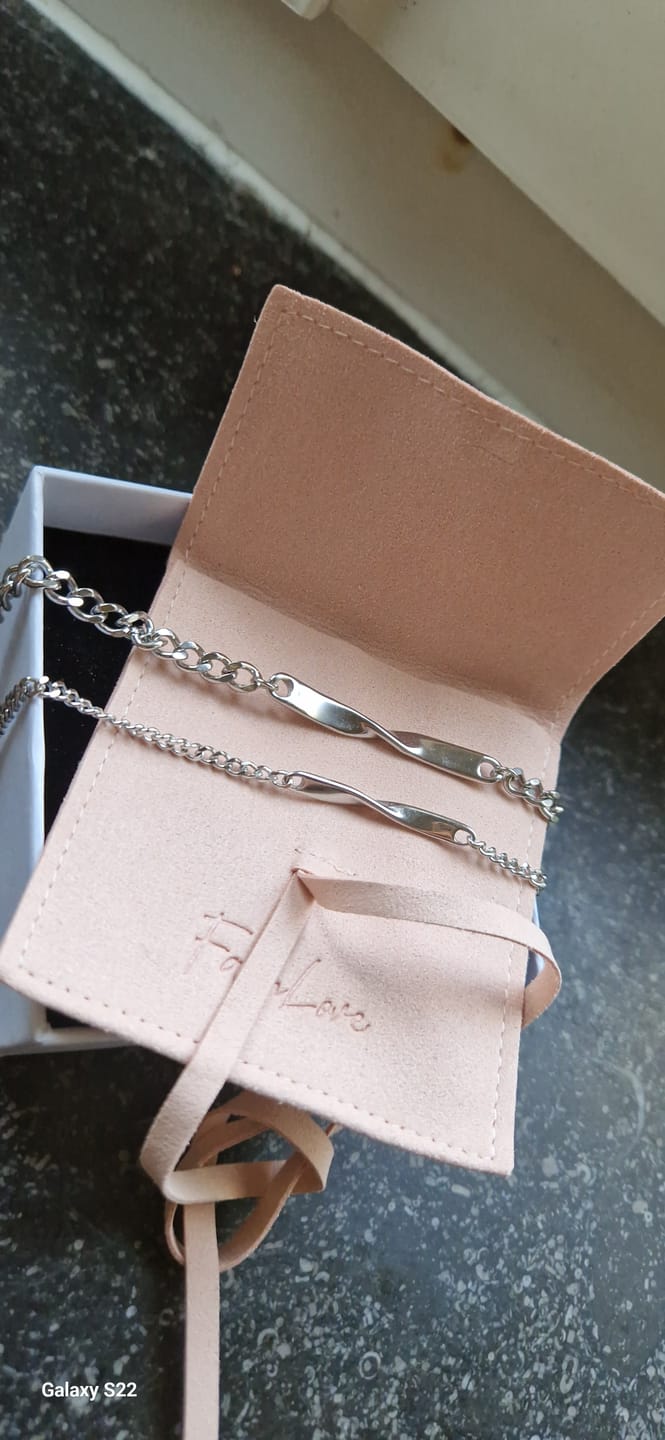 Customer photo review of Infinity Engraved Bracelet Set