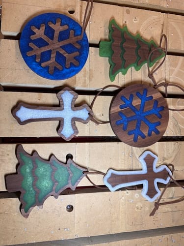 Customer photo review of October - Epoxy Christmas Ornament Kit