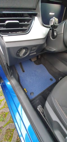 Customer photo review of Auto Fußmatten nach Maß - Komplettset