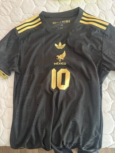 Customer photo review of Camiseta México de Oro 25/26