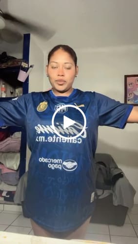 Customer photo review of Camiseta Chivas de Guadalajara Home 25/26