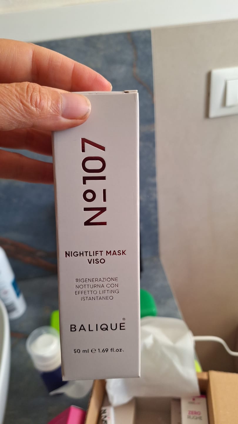 Customer photo review of N°107 - NIGHTLIFT MASK VISO
