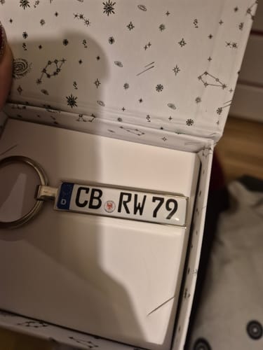 Customer photo review of Kennzeichen Schlüsselanhänger Mini Nummernschild Metall