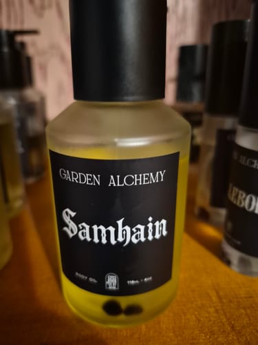 Customer photo review of SAMHAIN body oil (limited edition)