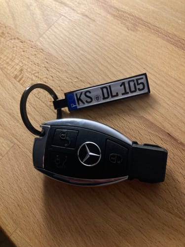 Customer photo review of Kennzeichen Schlüsselanhänger Mini Nummernschild Metall
