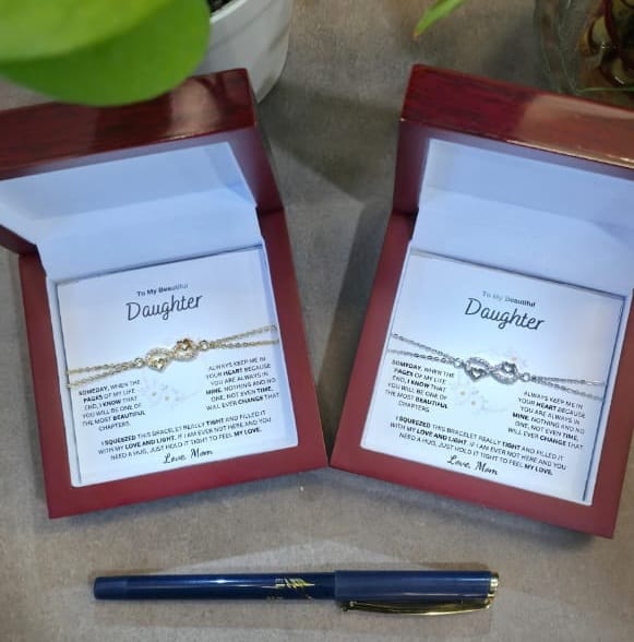 Customer photo review of To Beautiful Daughter – Infinity Love Bracelet From Mom