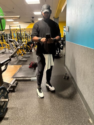 Customer photo review of Megàlo 3/5 Sleeve Tee