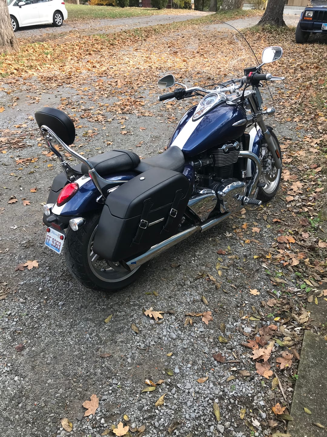 Customer photo review of 38L - Baldur XL Shock Cutout Triumph Thunderbird Leather Wrapped Hard Saddlebags