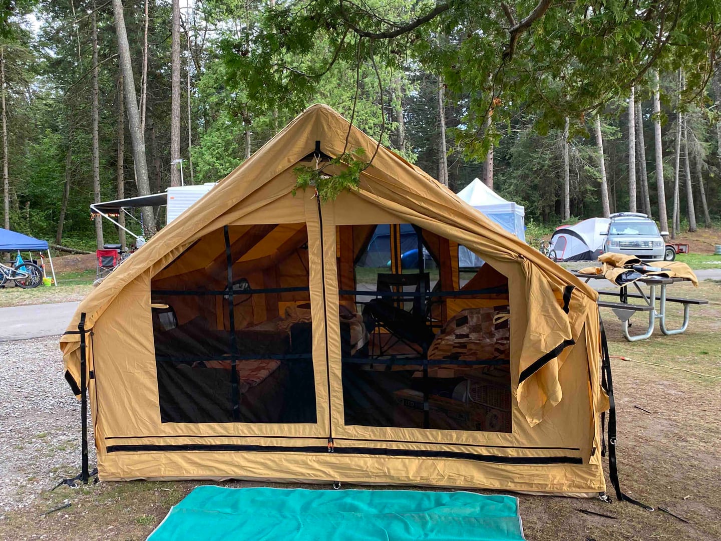 Customer photo review of RBM Panda Large Sunny Beige - Inflatable Tent for Camping (2-6 person)