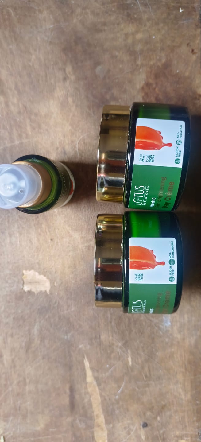 Customer photo review of Vitamin C Glow Overdose Combo