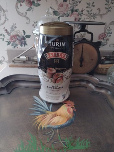 Customer photo review of Turin Bailey's Milk Chocolates W/ Alcohol Container (17.6 Oz)