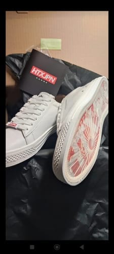 Customer photo review of HTXJPN Gunma White Sneakers