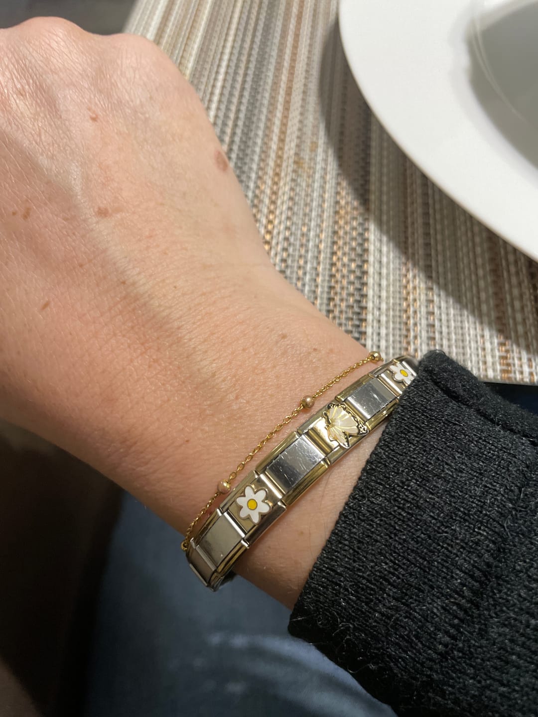 Customer photo review of Pulsera Italiana Con Contorno Corazon