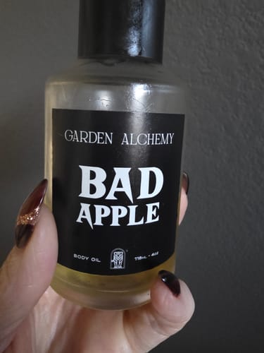 Customer photo review of BAD APPLE BODY OIL