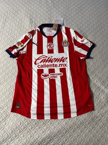 Customer photo review of Camiseta Chivas de Guadalajara Home 24/25