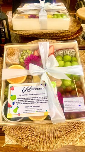 Customer photo review of Subang Jaya Signature Cheese Fruit Grazing Platter (Available in S, M & L size) [Malaysia]