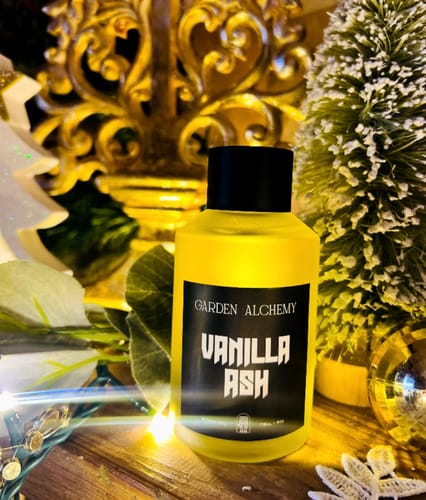 Customer photo review of VANILLA ASH body oil