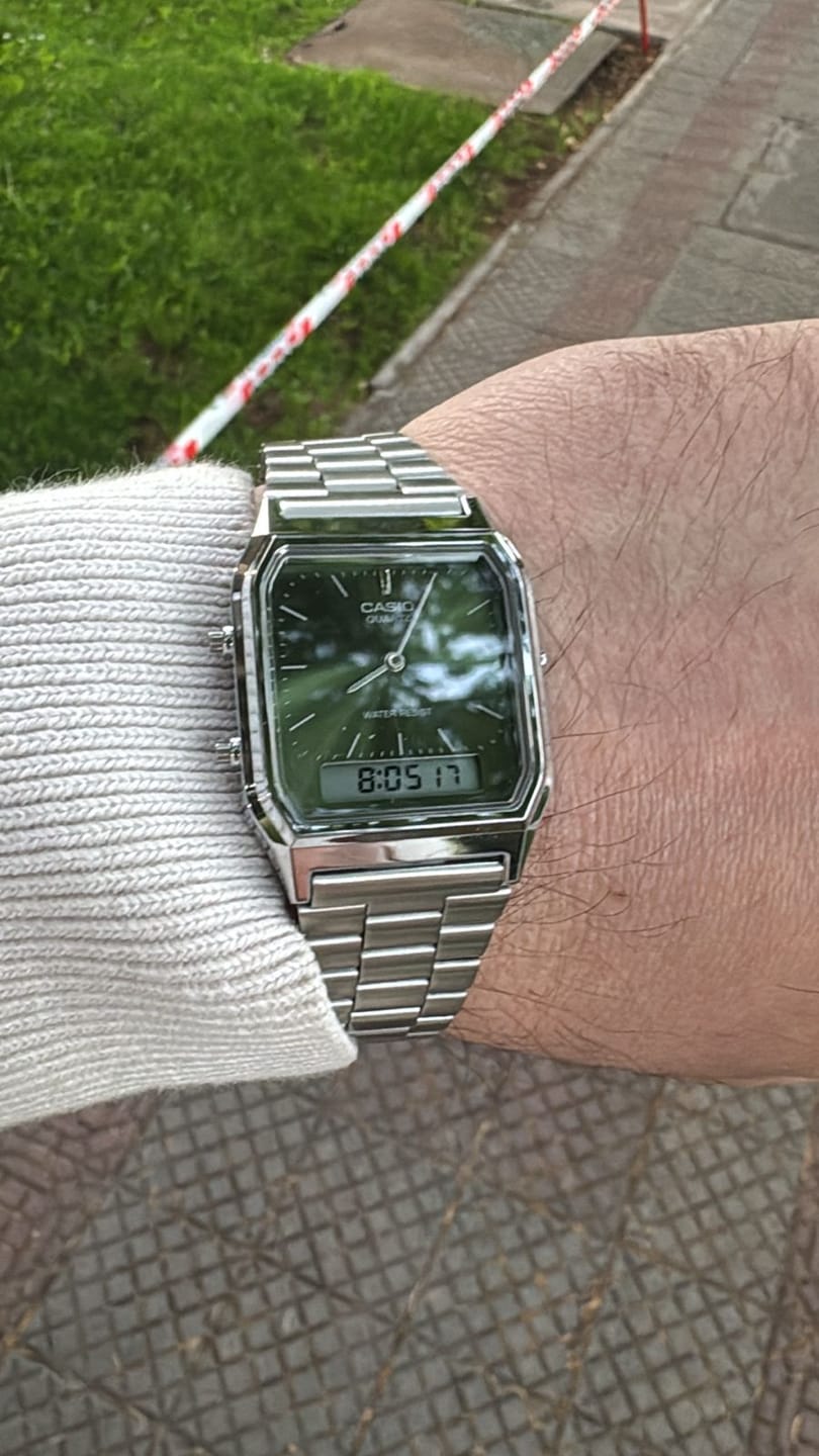 Customer photo review of Reloj Casio Vintage  AQ-230A-3A Análogo Digital Verde