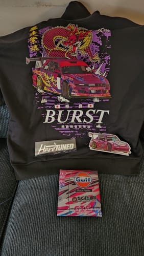 Customer photo review of Team Burst! Hoodie (Naoki Nakamura)