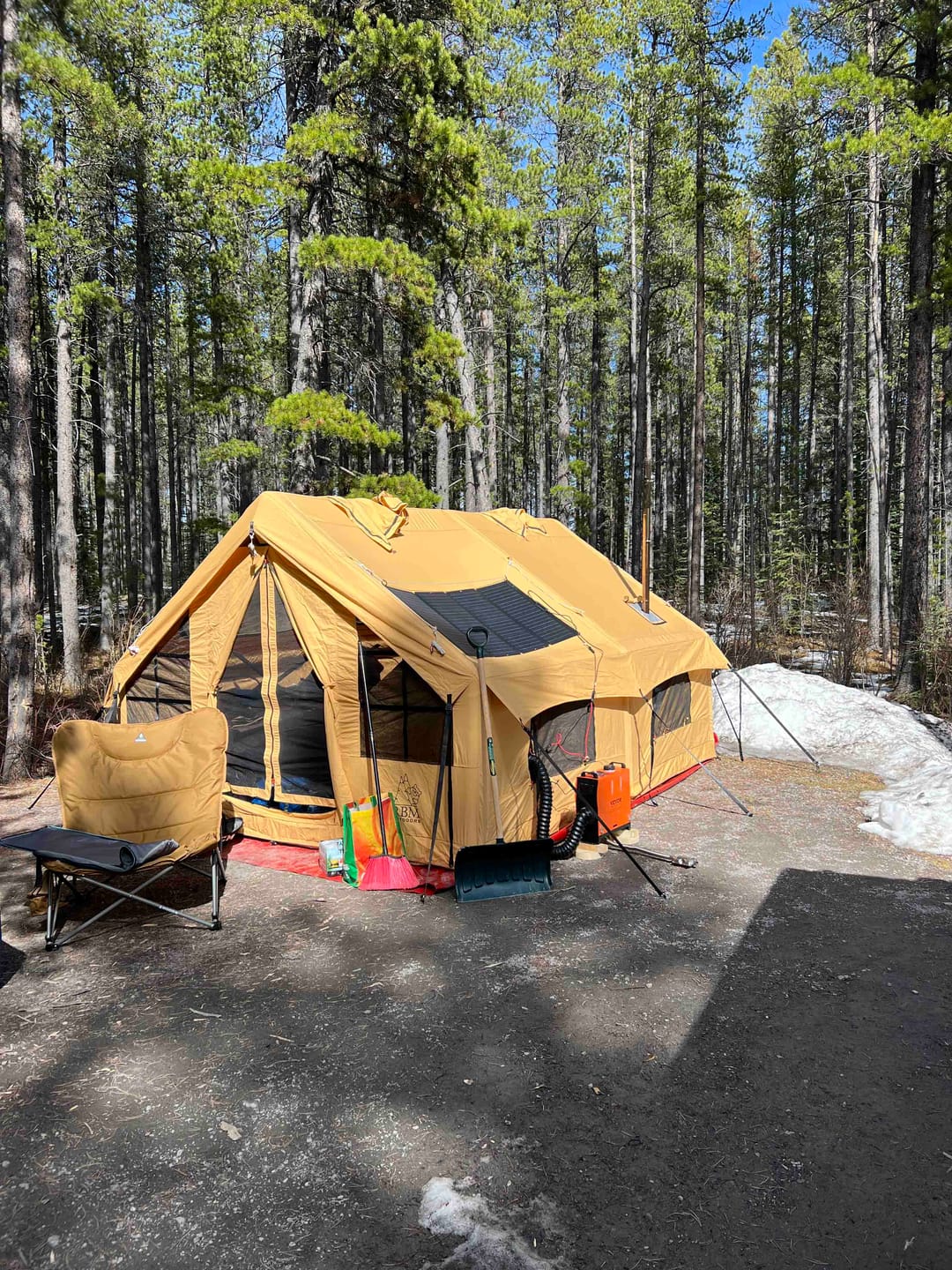Customer photo review of RBM Panda Large Sunny Beige - Inflatable Tent for Camping (2-6 person)
