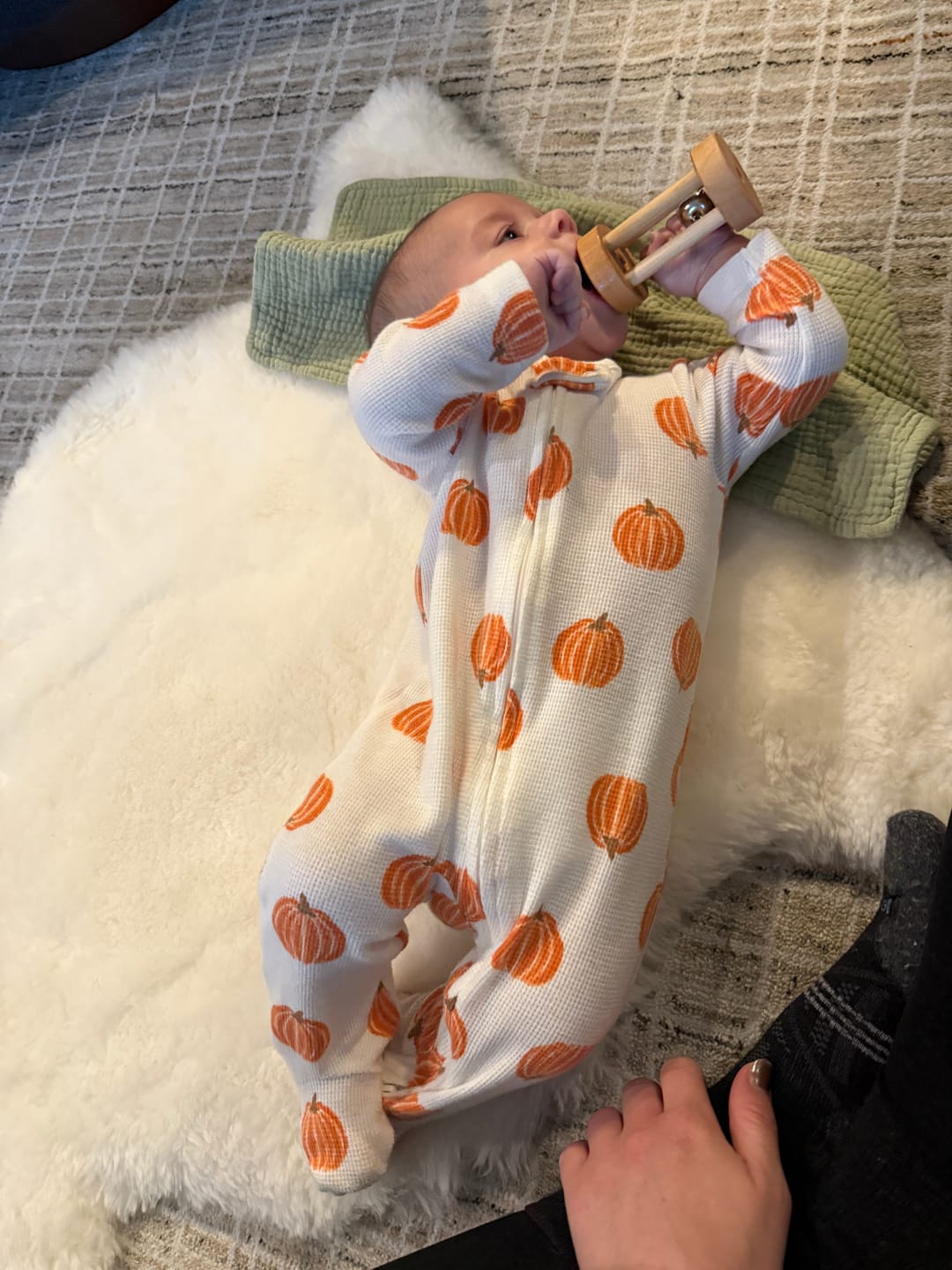 Customer photo review of Sheepskin Rug for Babies, 100% Natural, Shorn Lambskin Wool, 2 x 3 Feet, Ivory