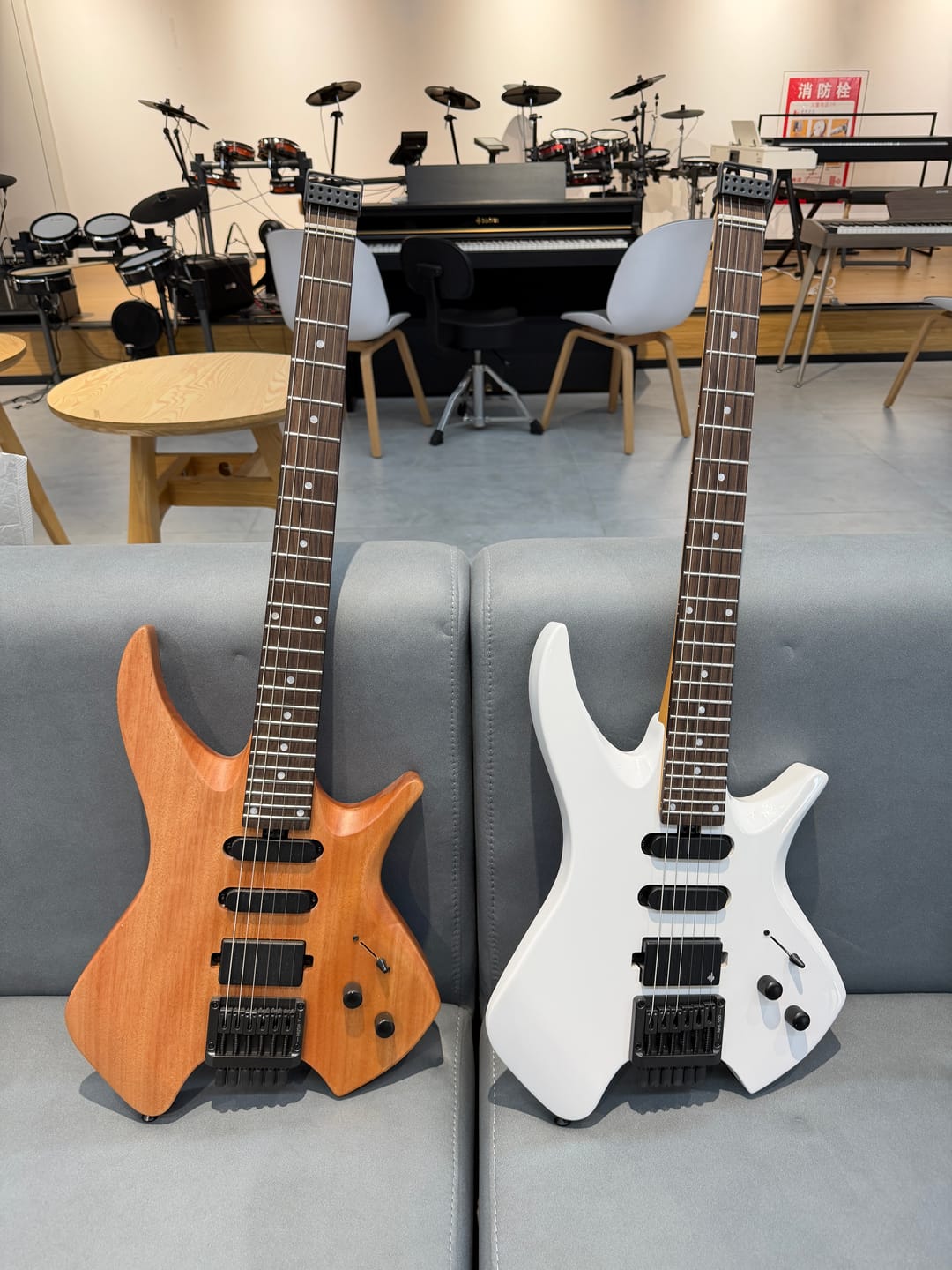 Customer photo review of Donner NHL-500 Guitare Électrique Moderne Sans Tête