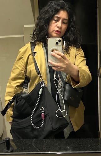 Customer photo review of Cartera De Hombro Notebook Urban