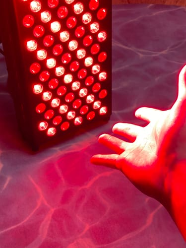 Customer photo review of Koanna® Luma1000™ – Powerful, Mid-Size Red Light Therapy Panel