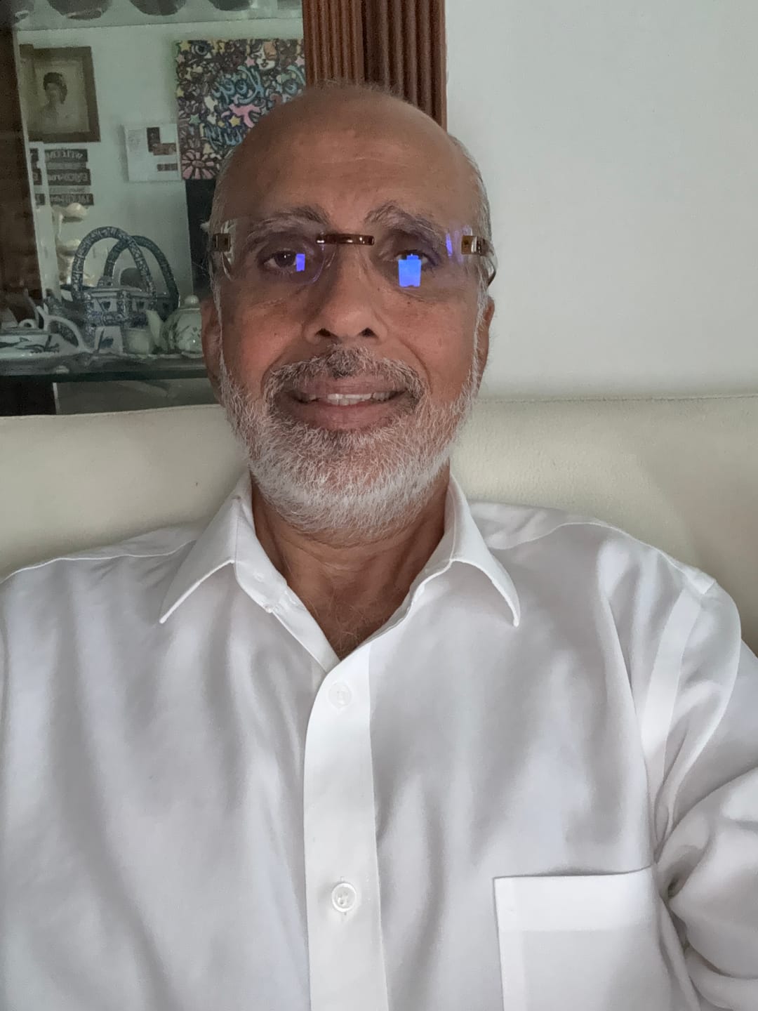 Customer photo review of Wrinkle-Free Pinpoint Oxford Pocket Dress Shirt | White WH001Z