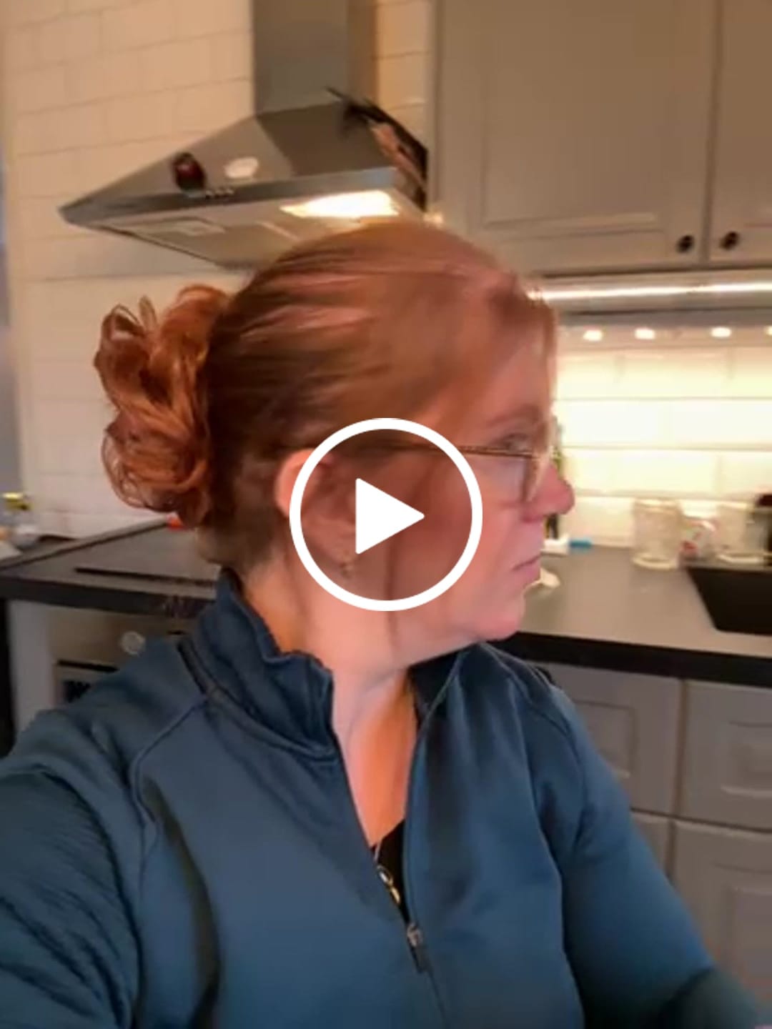 Customer video review of Tangled Scrunchie