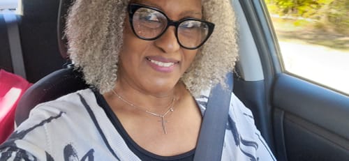 Customer photo review of Luvwin 5x5 Closure Salt & Pepper Burmese Curly Glueless Wig 100% Human Hair