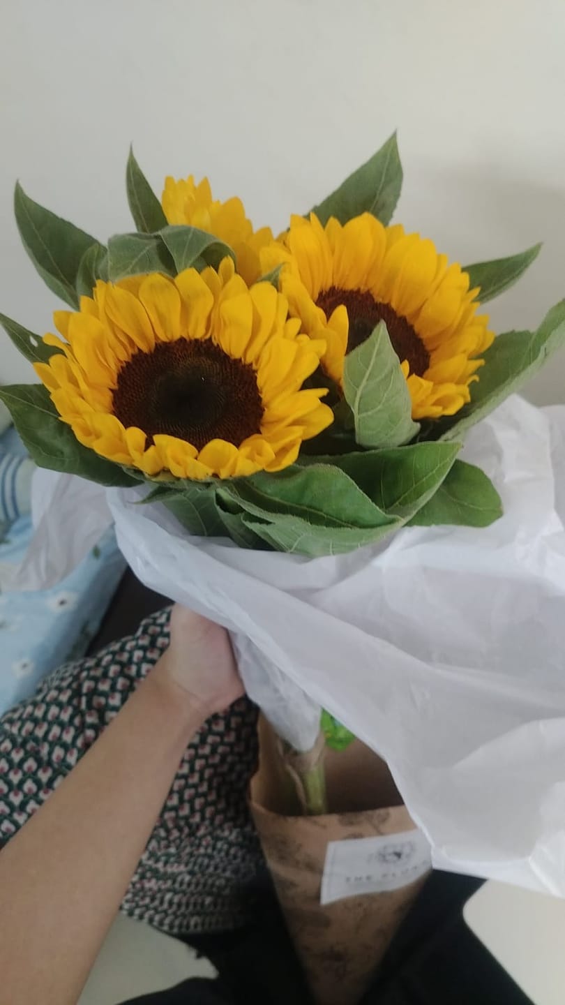 Customer photo review of Sunflowers