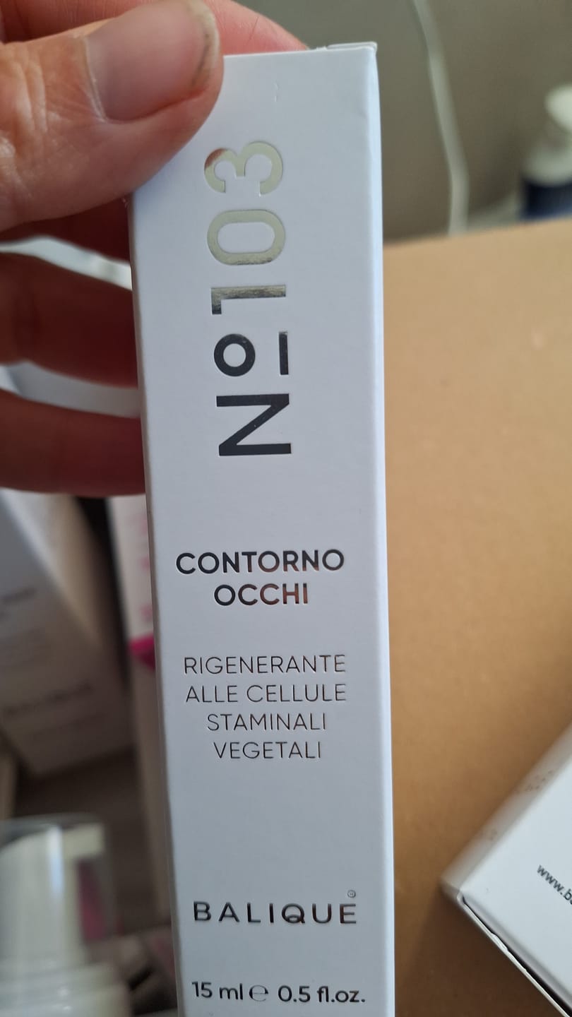 Customer photo review of N°103 - CONTORNO OCCHI