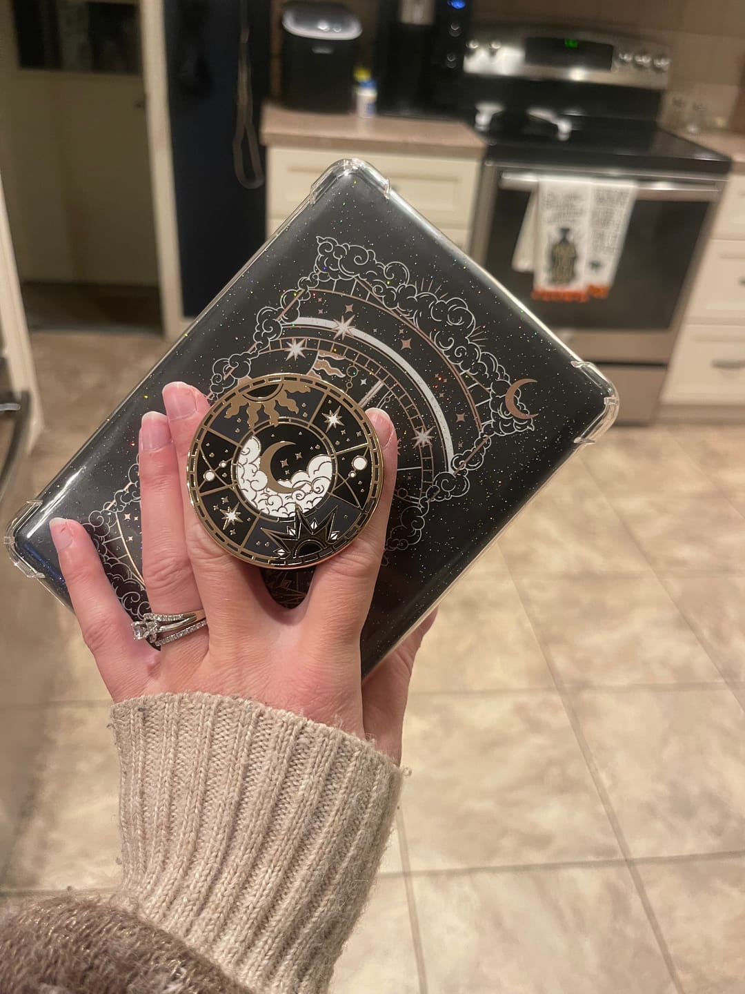 Customer photo review of Otherworldly Clingie - Black