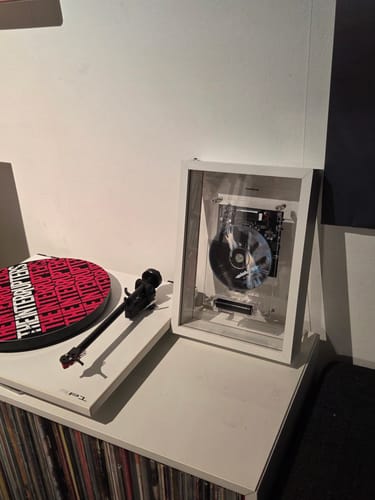 Customer photo review of M1 Music Frame CD Player