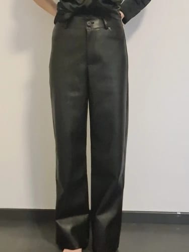 Customer photo review of Giselle High Waisted Leather Pants