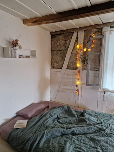 Customer photo review of Ashes of Roses Linen Fitted Sheet